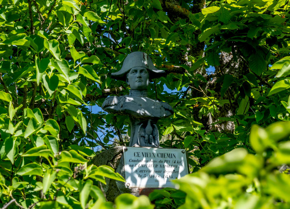 buste de napoléon dans les préalpes de l'artuby